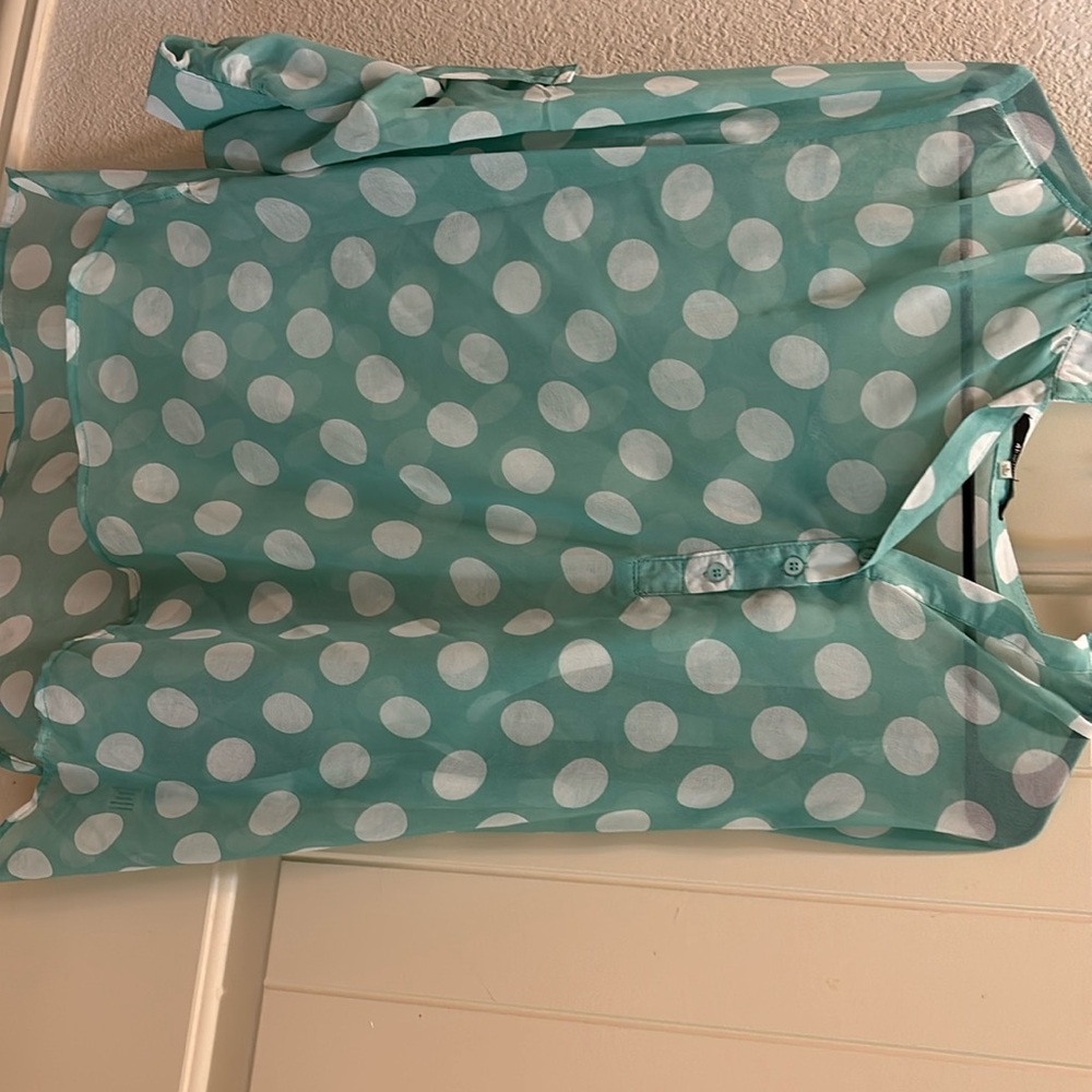 Green and White polka dot top